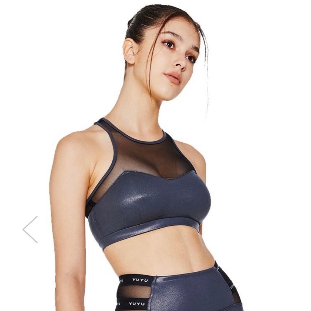 YUYU Active (Taiwanese brand) black mesh sports bra
